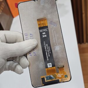 SAMSUNG M13